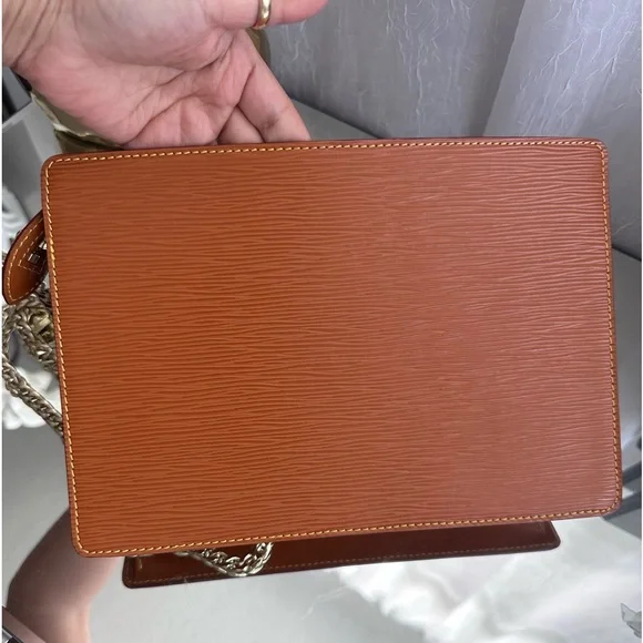 Louis Vuitton Homme - Picture 3 of 11